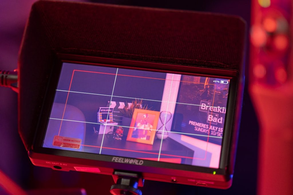 black-flat-screen-tv-turned-on-displaying-game-n4omiof83rq Video Assist for filmmaking
Feelworld FW568